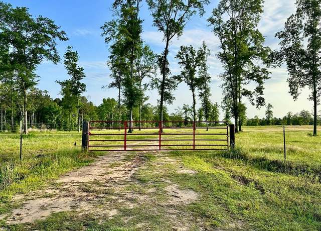 Property at Tract 2 Fm 2261, Shelbyville, TX 75973