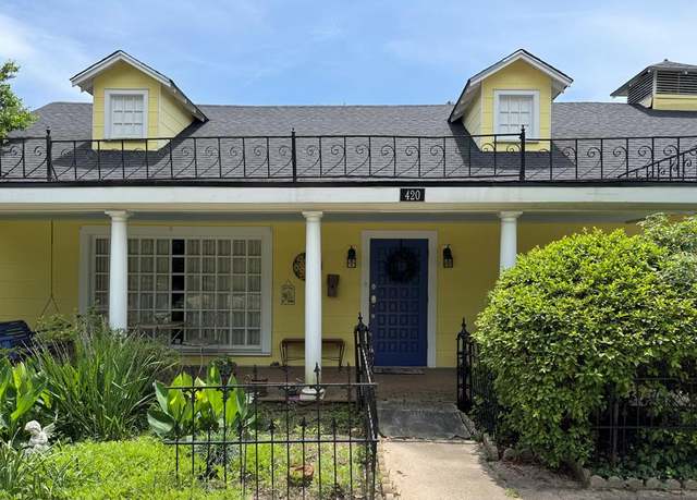 Property at 420 Shelbyville St, Center, TX 75935, 2 beds, 2 baths