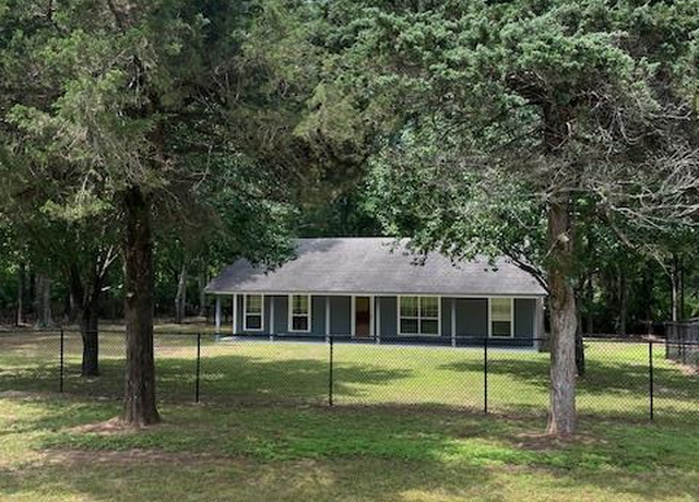 Property at 996 Fm 2782 Rd, Nacogdoches, TX 75965, 2 beds, 1 bath