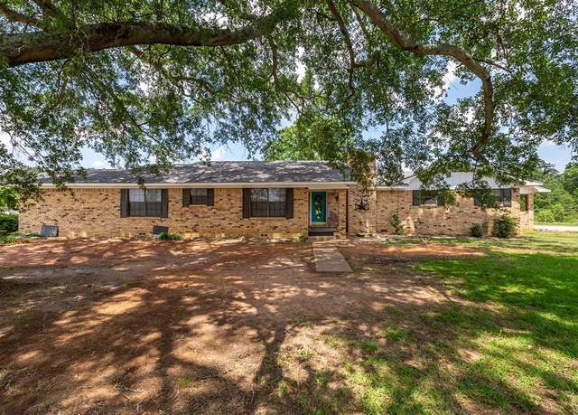 Property at 12103 N US Highway 259, Nacogdoches, TX 75964, 3 beds, 2 baths