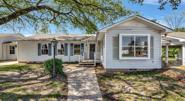 Photo of 617/619 NE Stallings Dr, Nacogdoches, TX 75961