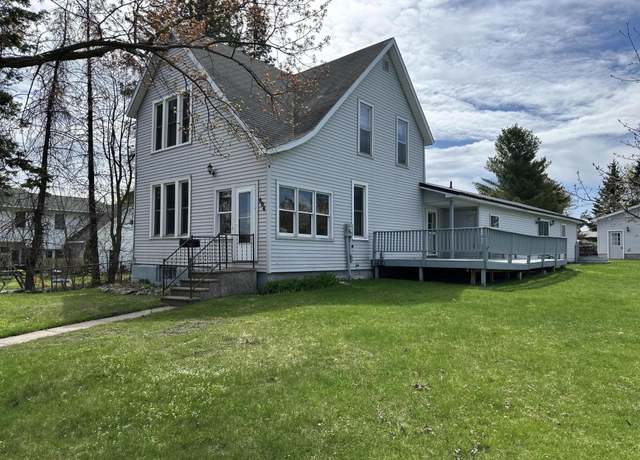 Property at 804 Newton Ave, Sault Ste Marie, MI 49783, 3 beds, 3 baths