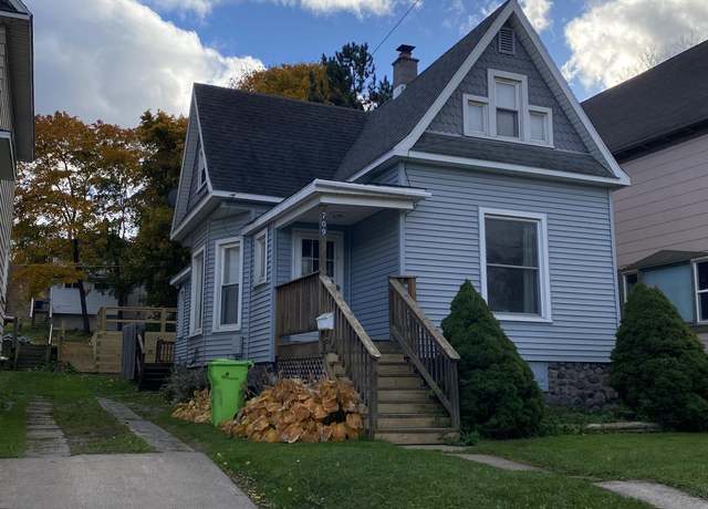 Property at 709 Eureka St, Sault Ste Marie, MI 49783, 3 beds, 1.5 baths