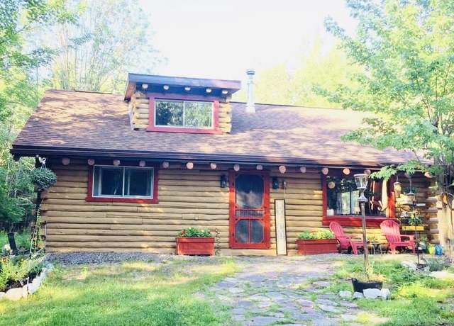 Property at 3281 S Shunk Rd, Sault Ste Marie, MI 49783, 2 beds, 1.5 baths