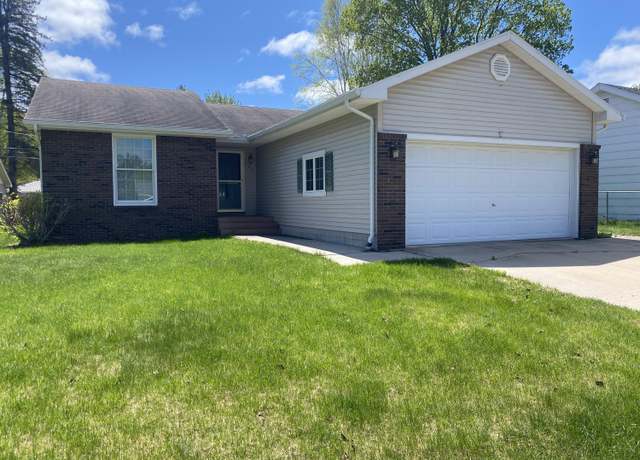 Property at 209 W Avenue C, Newberry, MI 49868, 3 beds, 1.5 baths