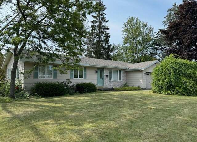 Property at 14075 S Cooper St, Newberry, MI 49868, 3 beds, 1 bath