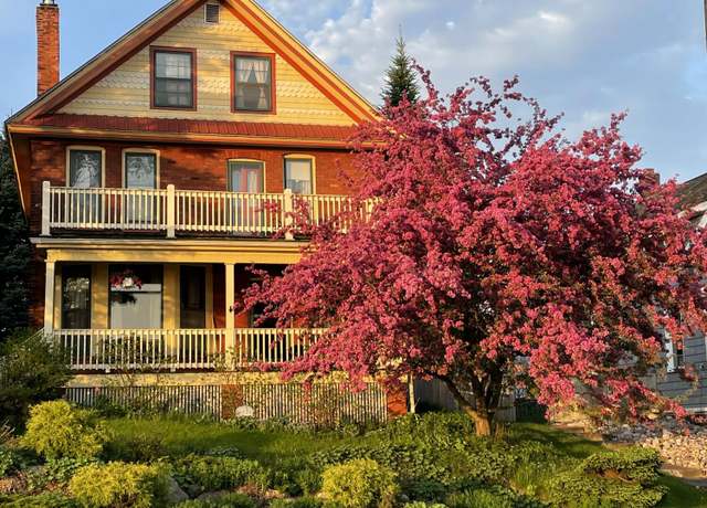 Property at 128 Water St, Sault Ste Marie, MI 49783, 6 beds, 3 baths