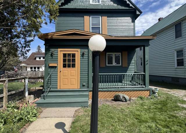 Property at 1013 Tweed St, Sault Sainte Marie, MI 49783, 3 beds, 1.5 baths