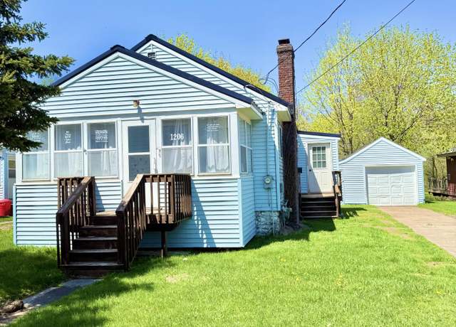 Property at 1206 W Easterday Ave, Sault Ste Marie, MI 49783, 2 beds, 1 bath