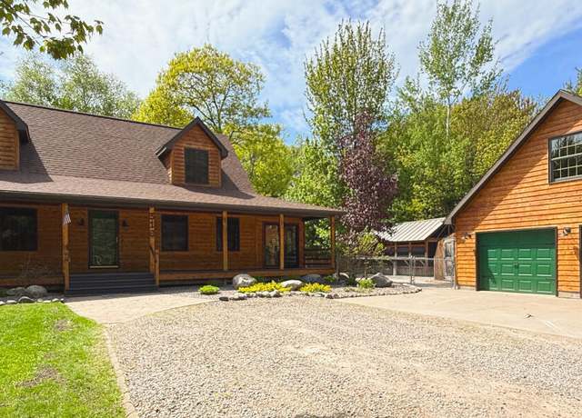 Property at 316 East Ave, Sault Sainte Marie, MI 49783, 4 beds, 2 baths