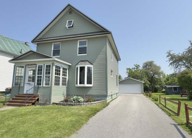 Property at 533 Maple St, Sault Ste Marie, MI 49783, 4 beds, 2 baths