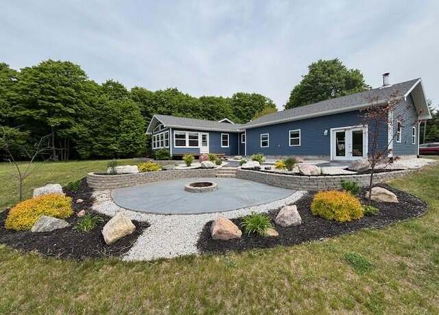 Property at 30380 S Springer Rd, Goetzville, MI 49736, 3 beds, 1.5 baths
