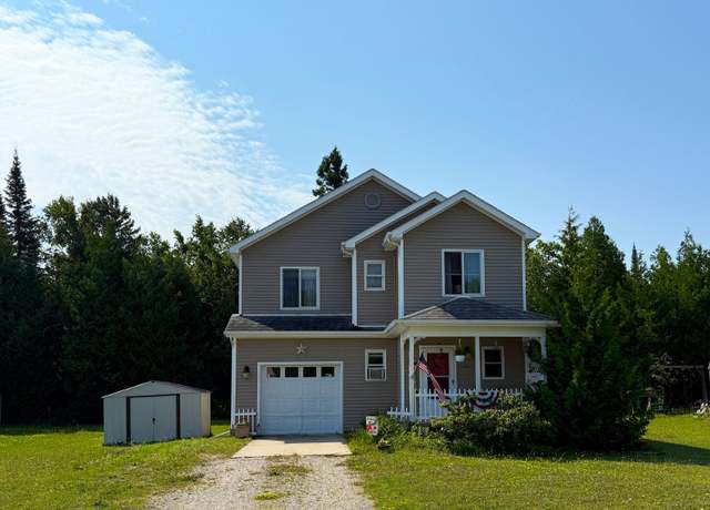 Property at 640 W Spring St, St. Ignace, MI 49781, 3 beds, 2.5 baths