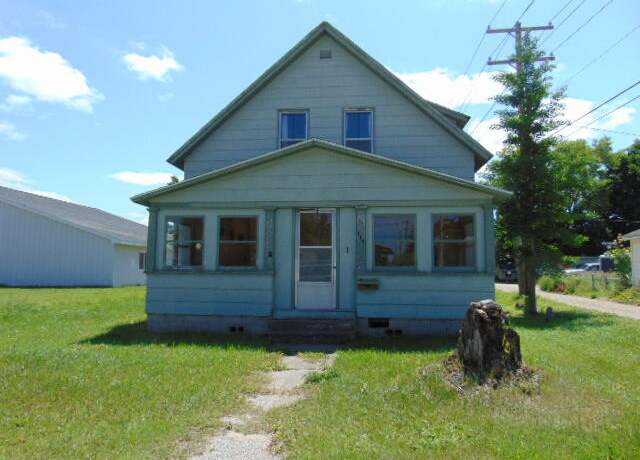 Property at 110 E Mcmillan Ave, Newberry, MI 49868, 3 beds, 1 bath