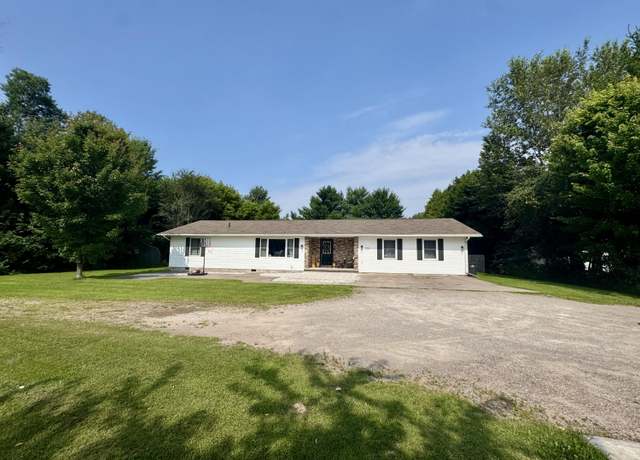 Property at 304 Saint Marys Dr, Sault Sainte Marie, MI 49783, 3 beds, 1 bath