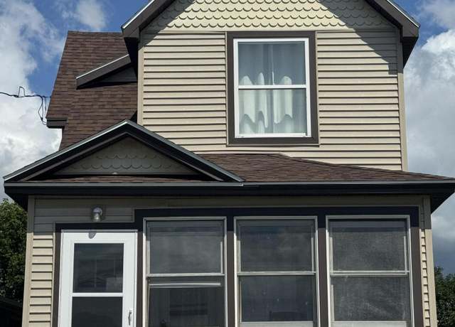 Property at 337 Lyon St, Sault Ste Marie, MI 49783, 2 beds, 1.5 baths