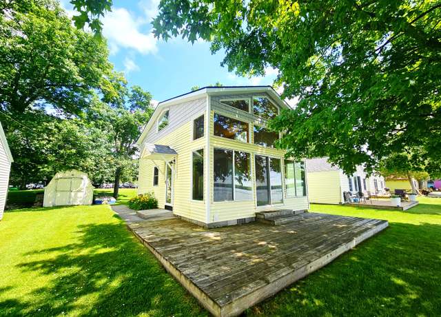 Property at Unit 5 17159 Main St, Curtis, MI 49820, 1 bed, 0.5 baths