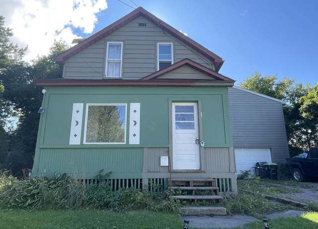Property at 309 Johnston St, Sault Ste Marie, MI 49783, 6 beds, 1.5 baths