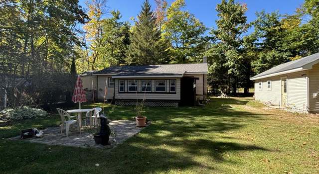 Photo of 4008 N Chard Rd, Hessel, MI 49745