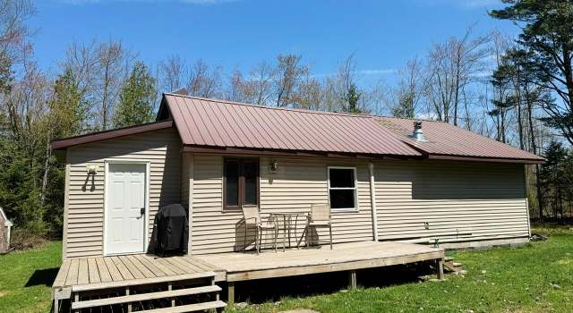 Photo of 696 W 13 Mile Rd, Dafter, MI 49783