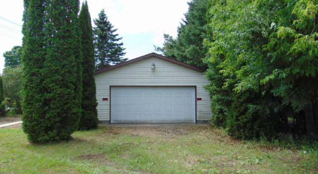 Photo of 416 E Ave D, Newberry, MI 49868