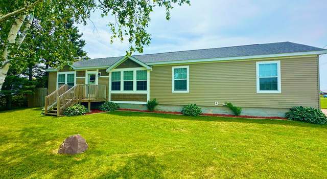 Photo of 37 W Wayne St, Sault Sainte Marie, MI 49783