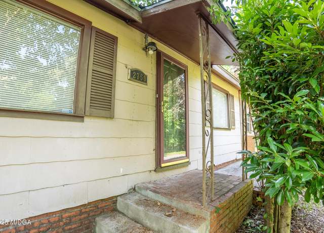 Property at 2750 Lakeshore Dr, Macon, GA 31217, 2 beds, 1 bath