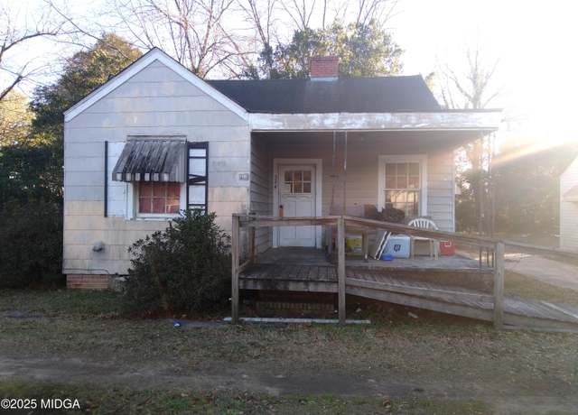 Property at 524 Ormond Ter, Macon, GA 31206, 2 beds, 1 bath