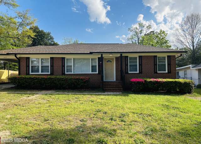Property at 4471 Pharr Ave, Macon, GA 31206, 3 beds, 2 baths