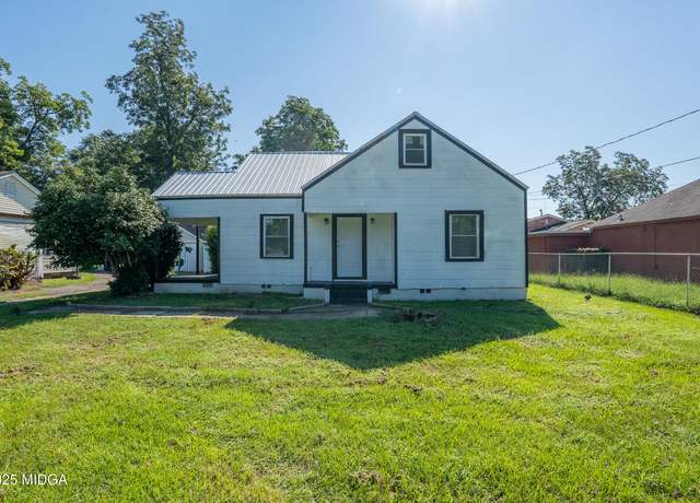 Property at 4386 Mikado Ave, Macon, GA 31206, 3 beds, 2 baths