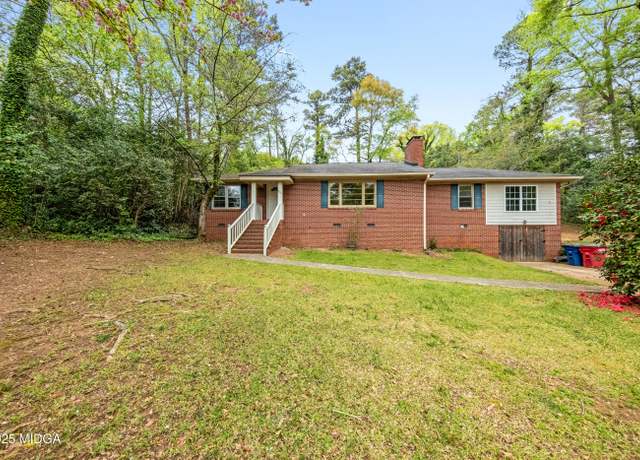 Property at 596 Inglewood Pl, Macon, GA 31204, 4 beds, 2 baths