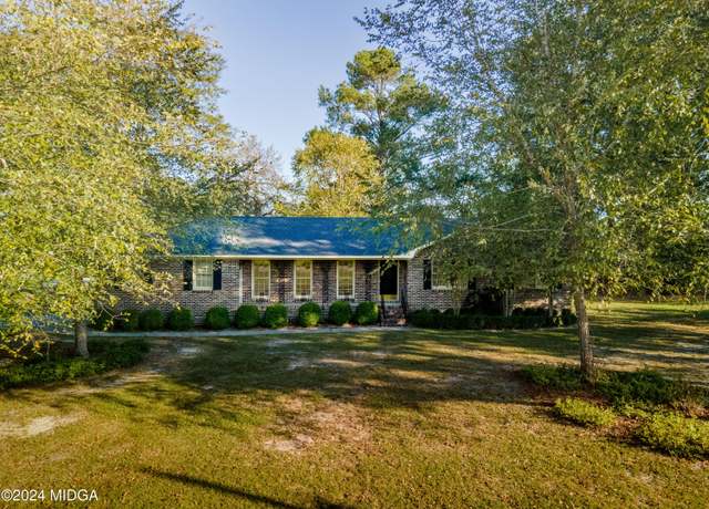 Property at 6427 Shawn Dr, Lizella, GA 31052, 3 beds, 2 baths