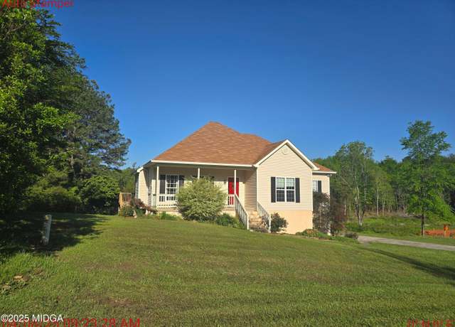 Property at 185 Heathwood Dr, Macon, GA 31206, 3 beds, 2 baths