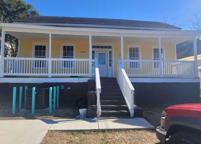Property at 1380 Second St, Macon, GA 31201, 5 beds, 2 baths