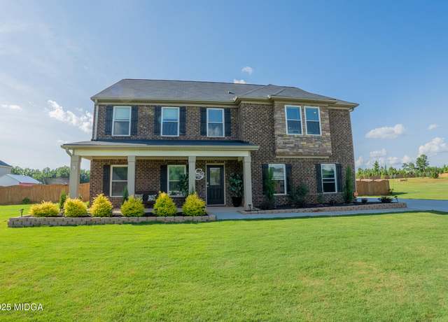 Property at 137 Caroline Ct, Macon, GA 31210, 4 beds, 3.5 baths