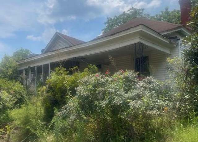 Property at 340 Jones Ave, Macon, GA 31217, 3 beds, 2 baths