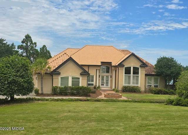Property at 344 Hillridge Cv, Lizella, GA 31052, 3 beds, 4 baths