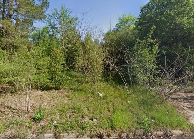Property at 2841 Shamrock Dr, Macon, GA 31206