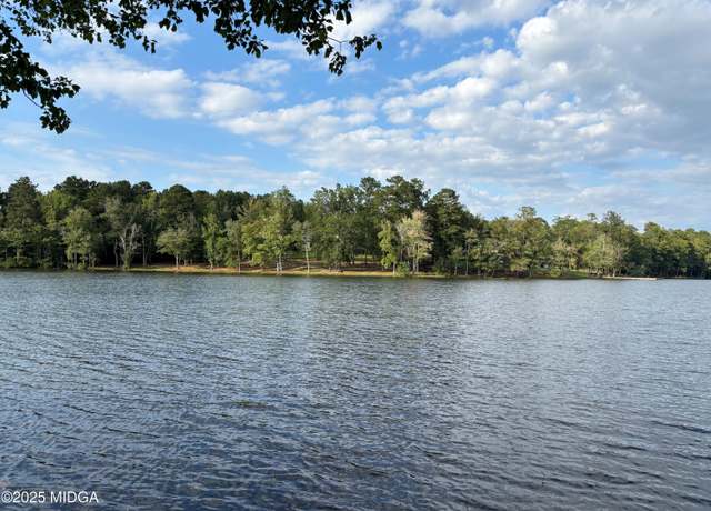 Property at 238 Hidden Lakes Dr, Gray, GA 31032