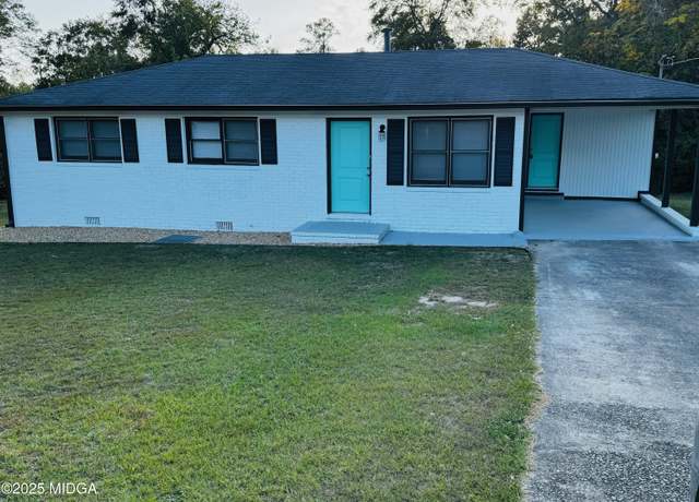 Property at 143 Meadow Dr, Macon, GA 31211, 3 beds, 2 baths