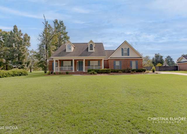 Property at 124 Prestige Dr, Warner Robins, GA 31088, 5 beds, 3 baths