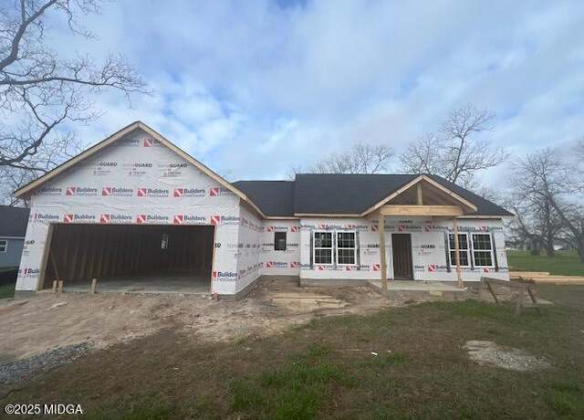 Property at 124 Easy St, Cochran, GA 31014, 3 beds, 2 baths