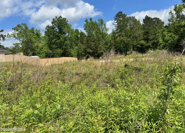 Property at 411 Big Oak Cir, Lizella, GA 31052