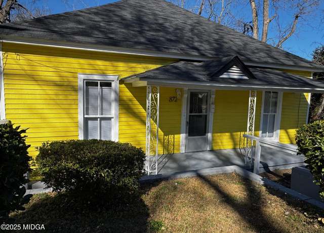 Property at 872 Fort Hill St, Macon, GA 31217, 3 beds, 1 bath