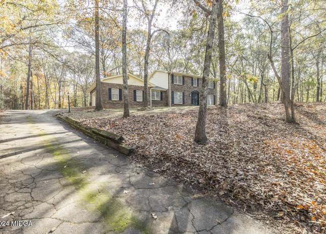 Property at 107 Rio Pinar Dr, Warner Robins, GA 31088, 4 beds, 3.5 baths