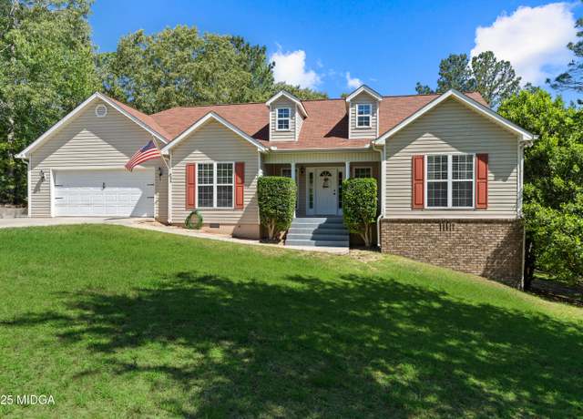 Property at 206 Twin Lakes Ct, Byron, GA 31008, 3 beds, 2 baths