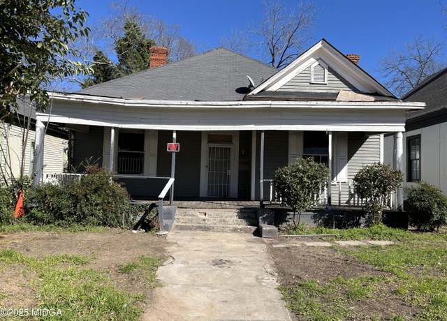 Property at 1184 Holt Ave, Macon, GA 31204, 2 beds, 2 baths