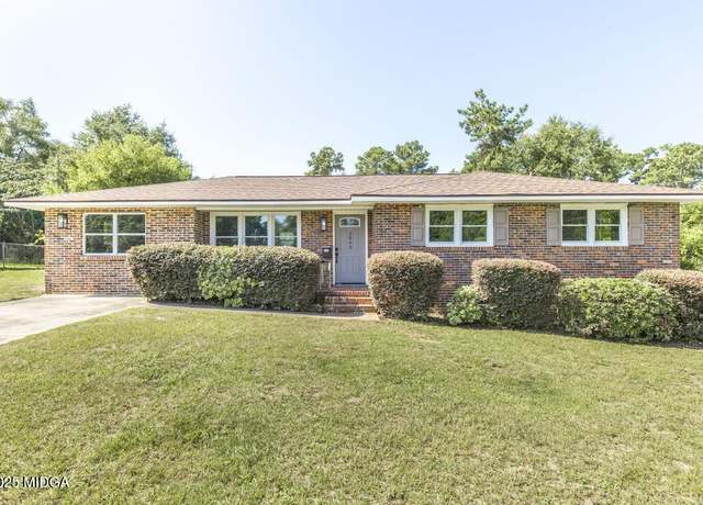 Property at 3860 Atwood Dr, Macon, GA 31204, 4 beds, 2 baths