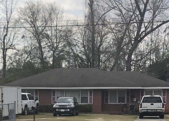 Property at 1832 Sussex Dr, Macon, GA 31206, 3 beds, 1.5 baths