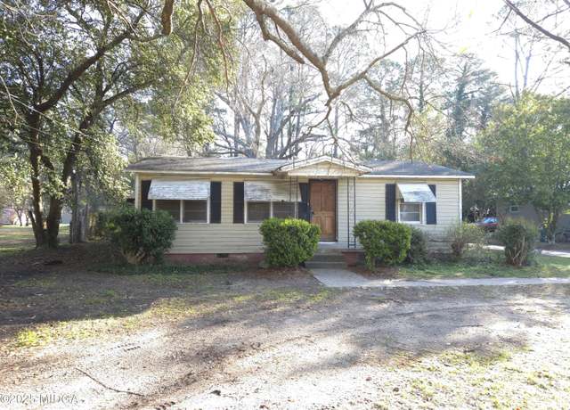 Property at 3154 Bethune Ave, Macon, GA 31211, 2 beds, 1.5 baths